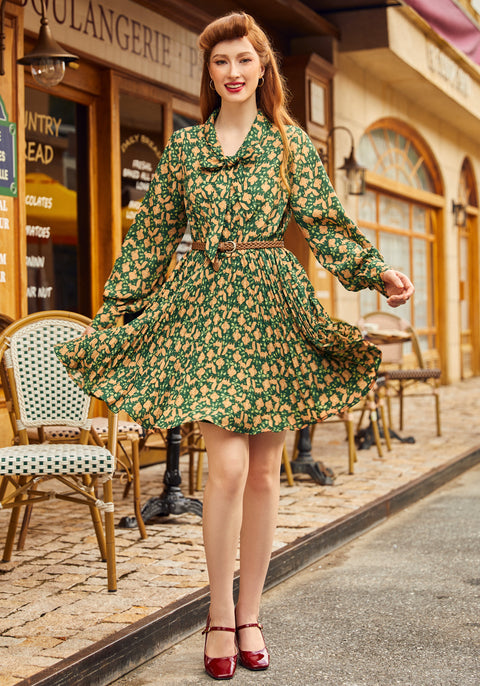 Tail to Tell Plisseret Fit&Flare Kjole-3