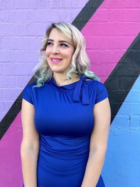 Bombshell-kjole i kongeblå-1