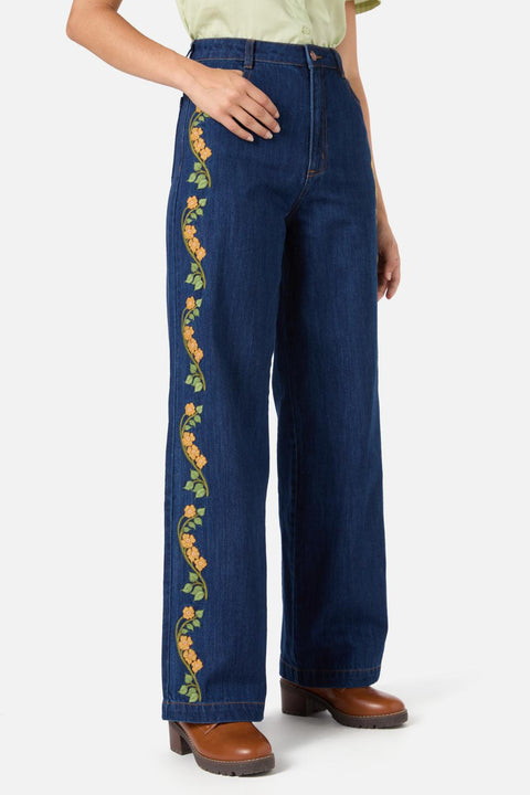 Jeans med broderi og blomstermotiv-2